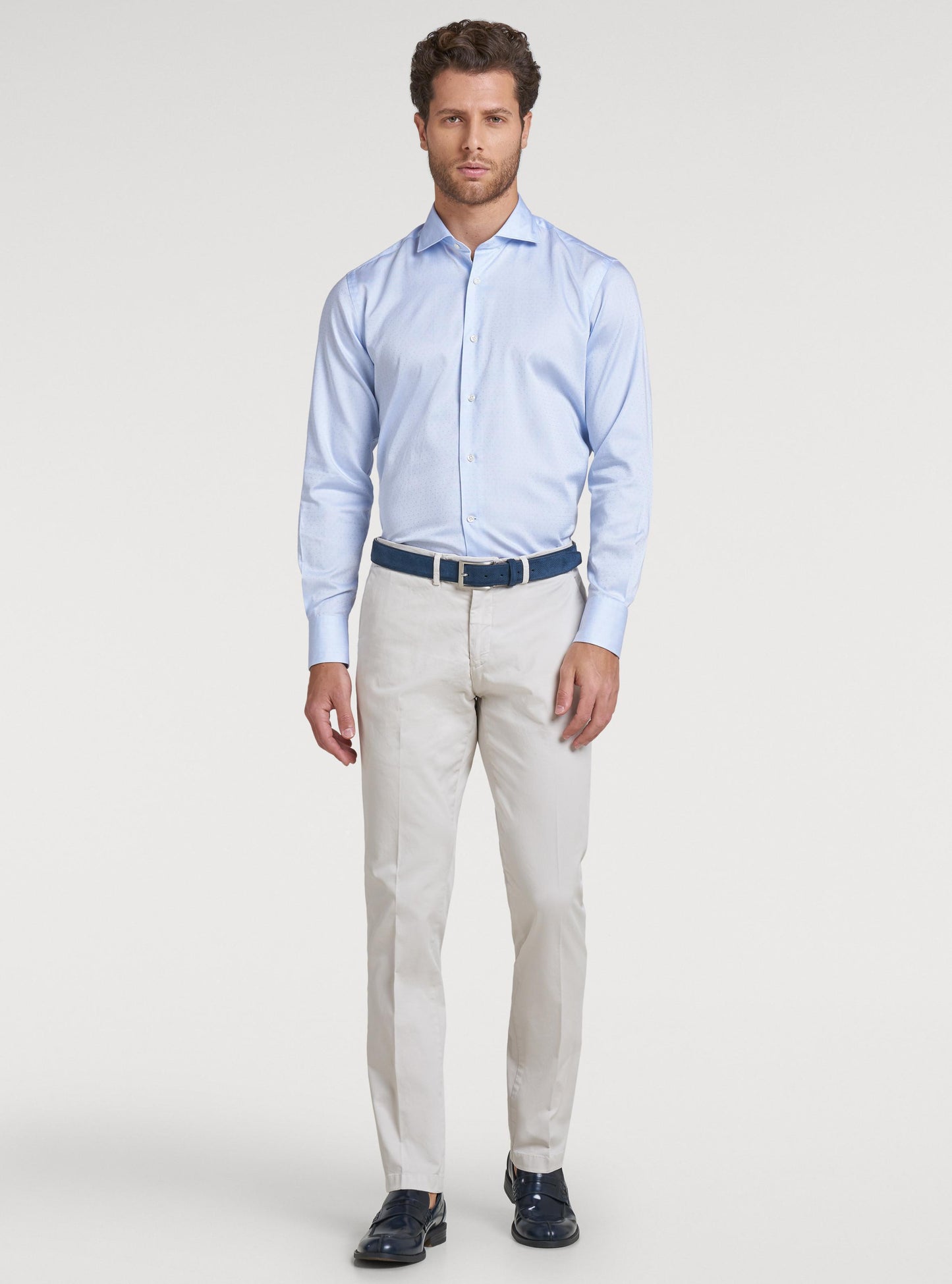 Pantaloni chinos misto lino.-0