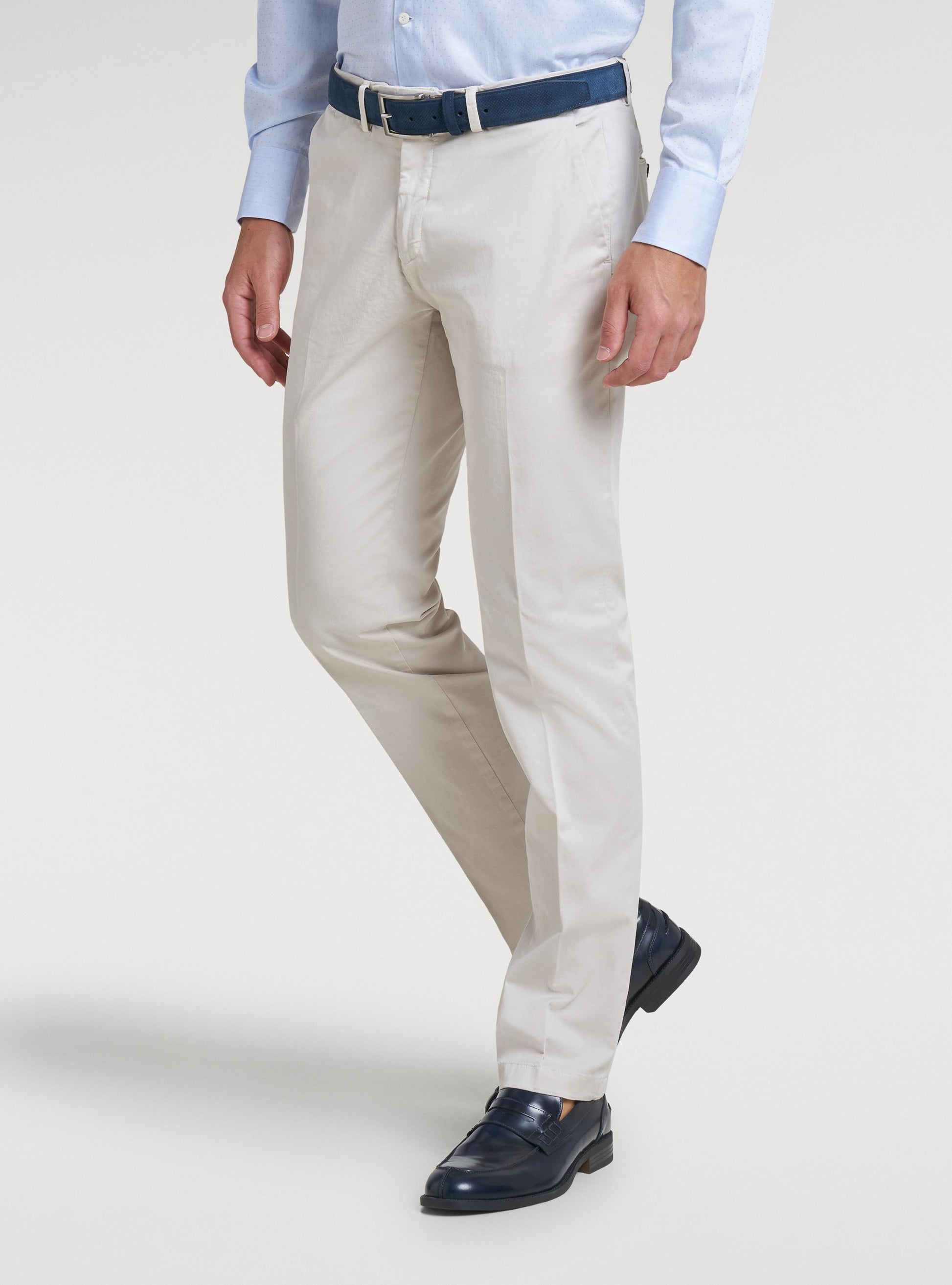 Pantaloni chinos misto lino.-3